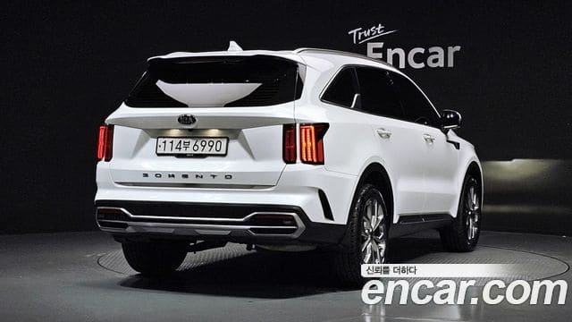 Kia Sorento — фото 1
