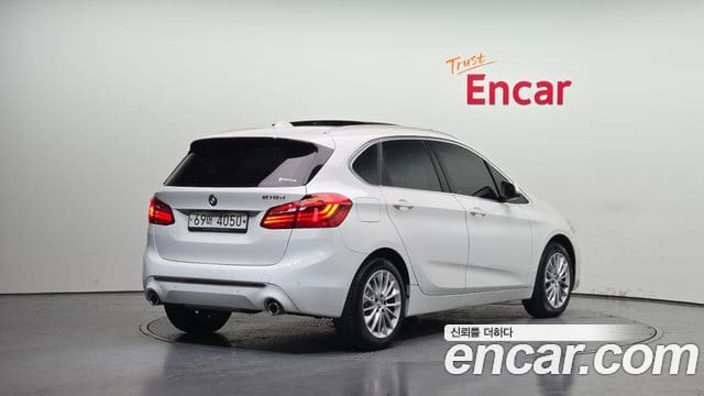 BMW 2 Series Active Tourer — фото 1