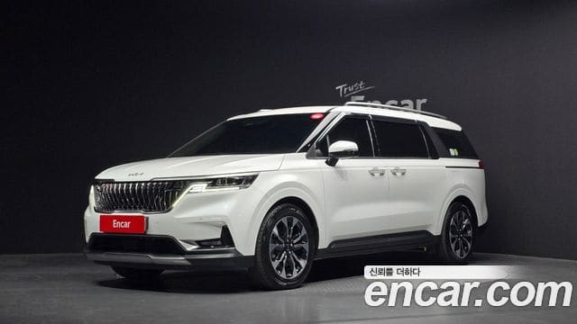 Kia Carnival — фото 1