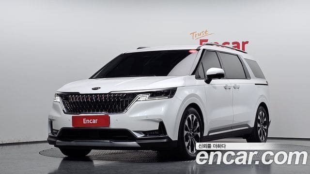 Kia Carnival — фото 1