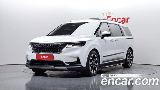 Kia Carnival — фото 1