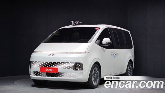 Hyundai Staria — фото 1