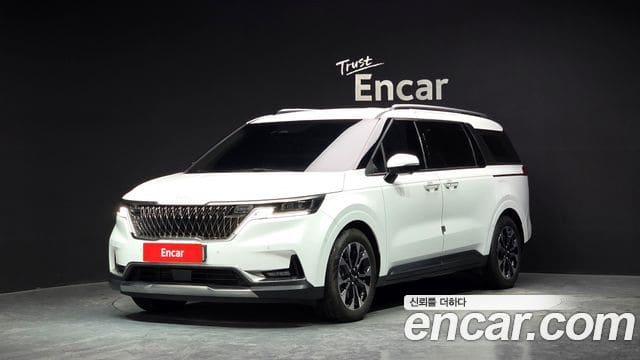 Kia Carnival — фото 1