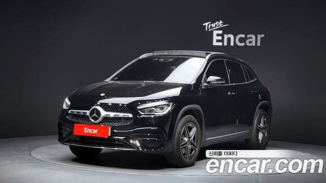 Mercedes-Benz GLA-Class — фото 1