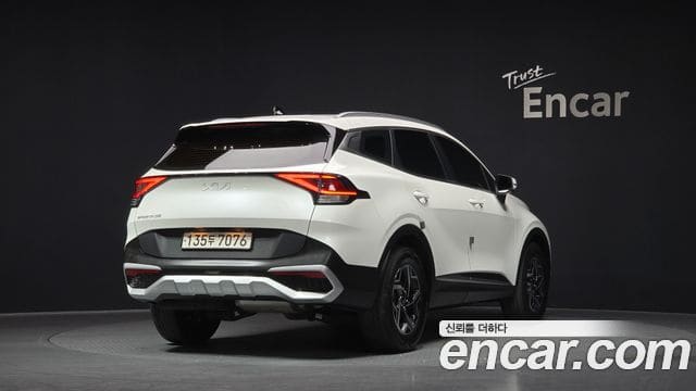 Kia Sportage — фото 1