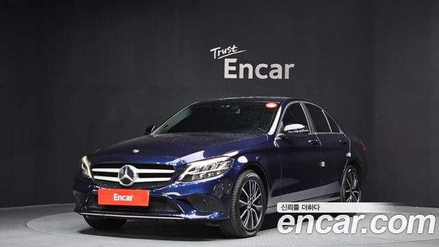 Mercedes-Benz C-Class — фото 1