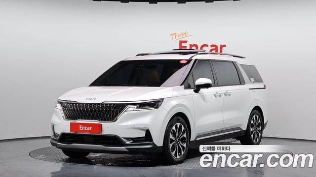 Kia Carnival — фото 1