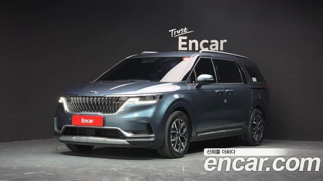Kia Carnival — фото 1