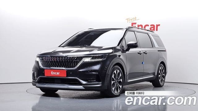 Kia Carnival — фото 1