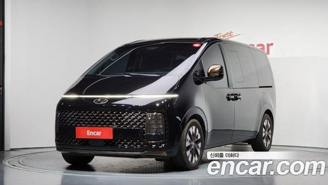 Hyundai Staria — фото 1