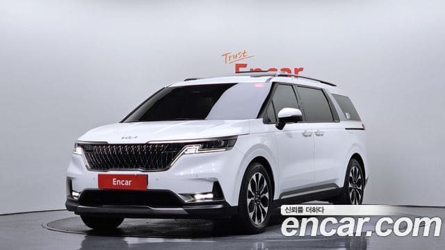 Kia Carnival — фото 1