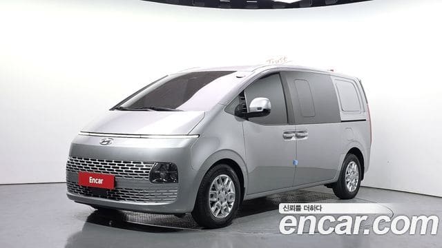 Hyundai Staria — фото 1