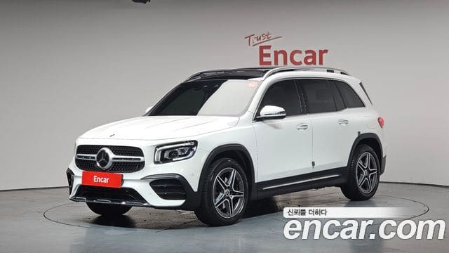 Mercedes-Benz GLB-Class — фото 1