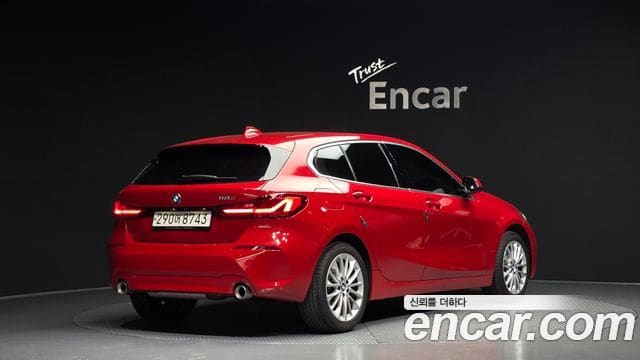 BMW 1 Series — фото 1