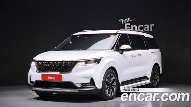 Kia Carnival — фото 1