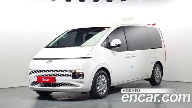 Hyundai Staria — фото 1