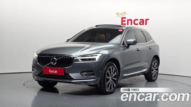 Volvo XC60 — фото 1