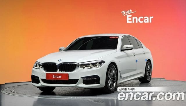 BMW 5 Series — фото 1