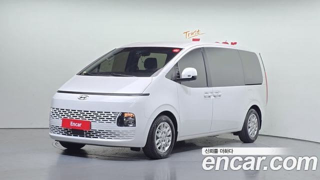 Hyundai Staria — фото 1