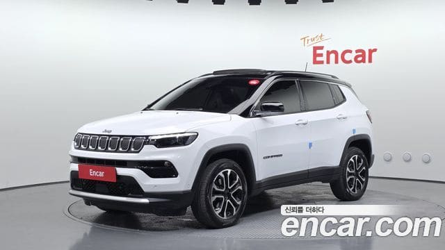 Jeep Compass — фото 1