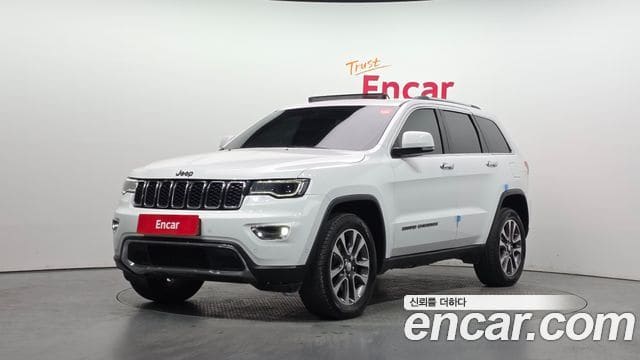 Jeep Grand Cherokee — фото 1