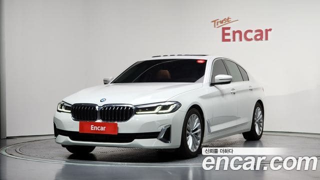 BMW 5 Series — фото 1