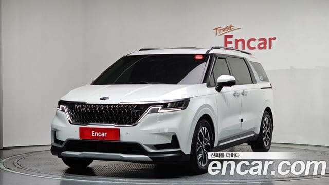 Kia Carnival — фото 1