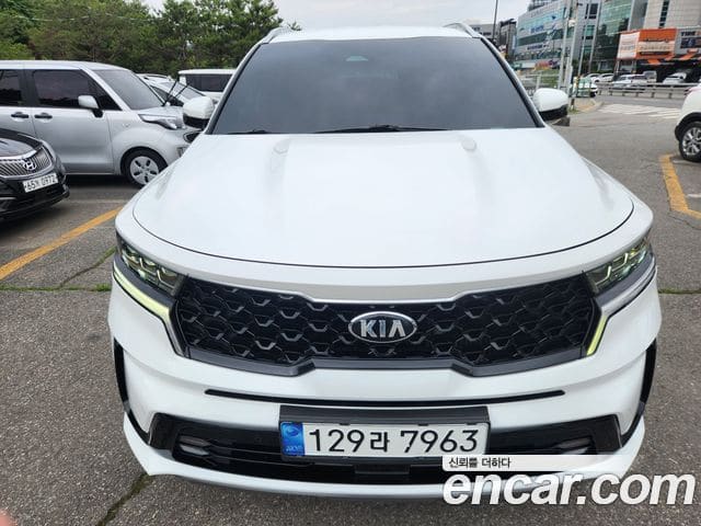 Kia Sorento — фото 1