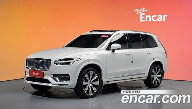 Volvo XC90 — фото 1