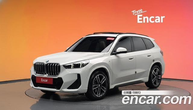 BMW X1 — фото 1