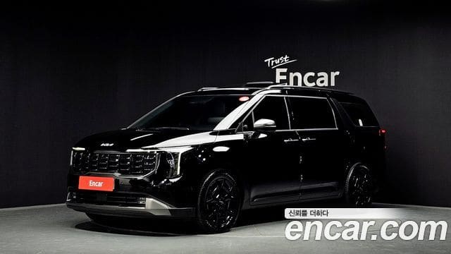 Kia Carnival — фото 1