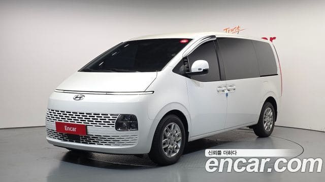 Hyundai Staria — фото 1