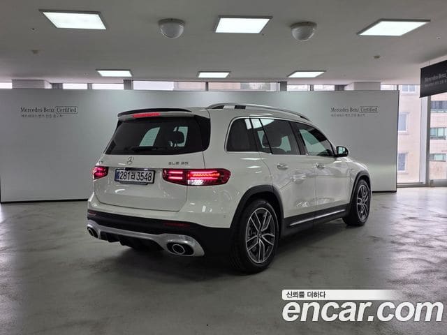 Mercedes-Benz GLB-Class — фото 1