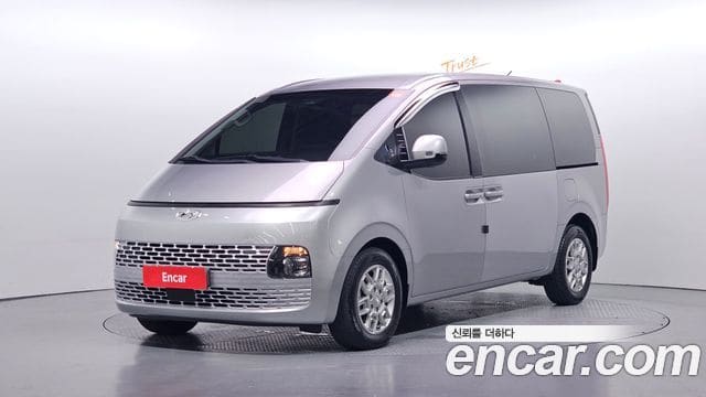 Hyundai Staria — фото 1