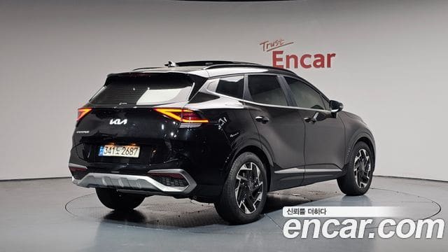 Kia Sportage — фото 1