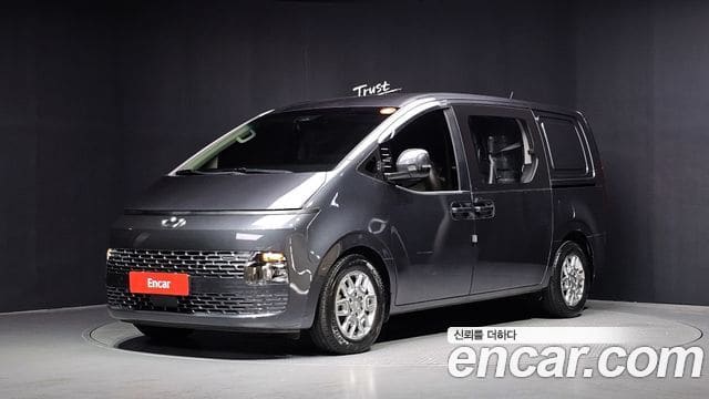 Hyundai Staria — фото 1