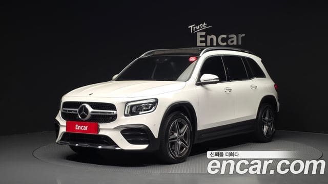Mercedes-Benz GLB-Class — фото 1