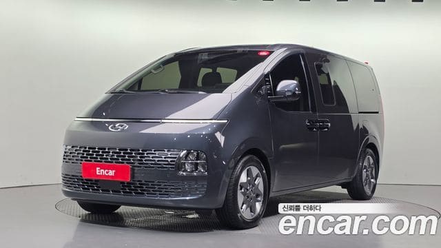 Hyundai Staria — фото 1