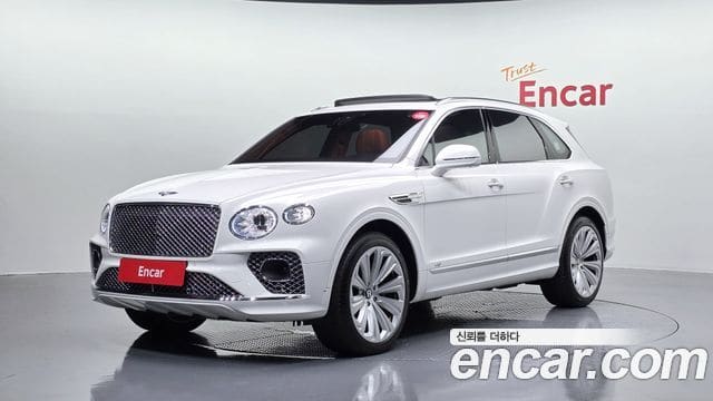 Bentley Bentayga — фото 1