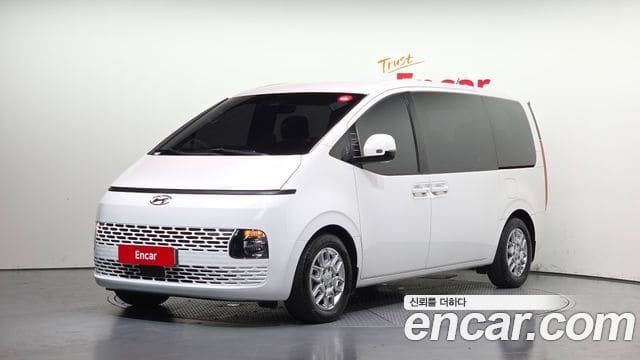 Hyundai Staria — фото 1