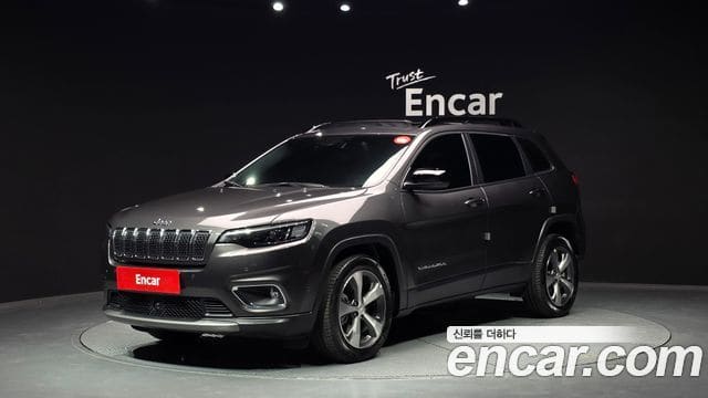 Jeep Cherokee — фото 1