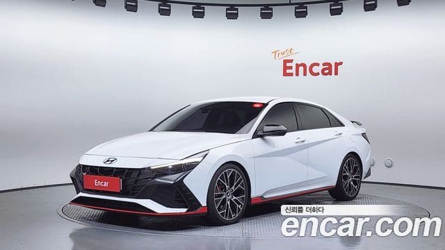 Hyundai Avante — фото 1