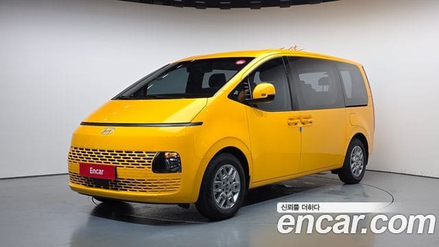 Hyundai Staria — фото 1