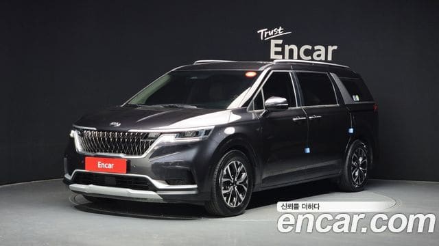 Kia Carnival — фото 1