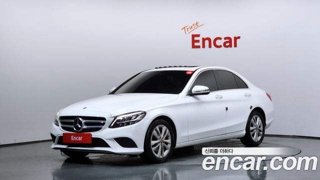 Mercedes-Benz C-Class — фото 1