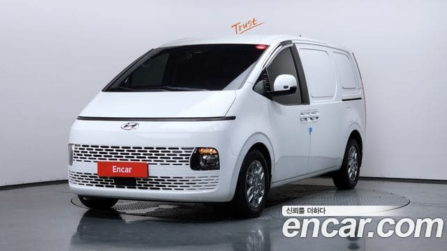 Hyundai Staria — фото 1