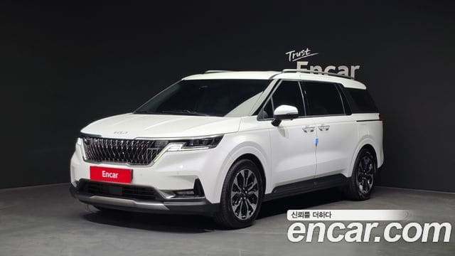 Kia Carnival — фото 1