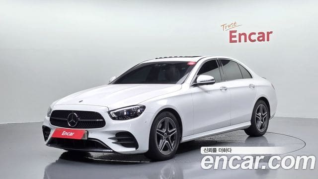 Mercedes-Benz E-Class — фото 1