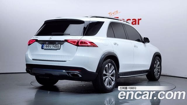Mercedes-Benz GLE-Class — фото 1