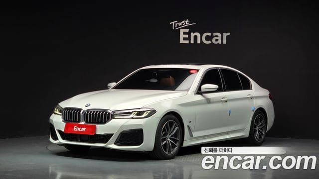 BMW 5 Series — фото 1